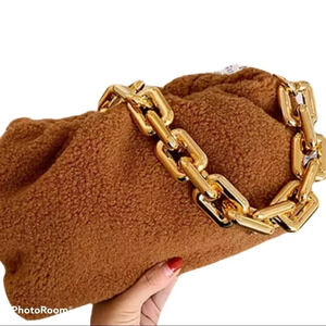 Fashion fluffy Tan chunky  chain women’s shoulder bag